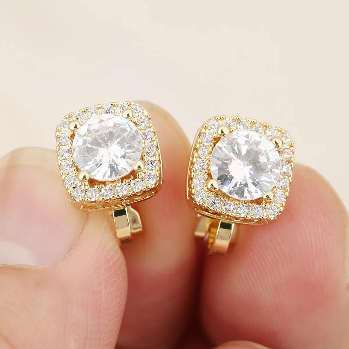 ZAKOL 6 Styles Sliver/Gold Color Shiny Cubic Zirconia Copper Ear Clips Geometric Square Heart Round CZ Stud Ear Accessories