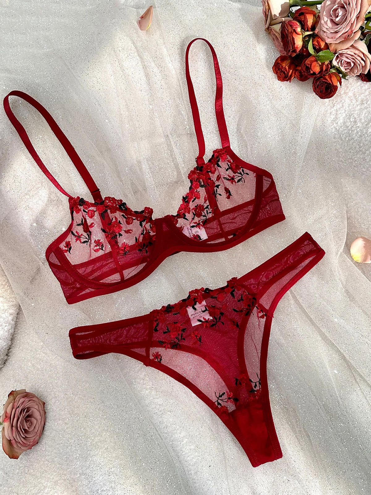 French-style floral embroidery lace lingerie set,sexy and pure desire sheer bra support,Valentine's Day party