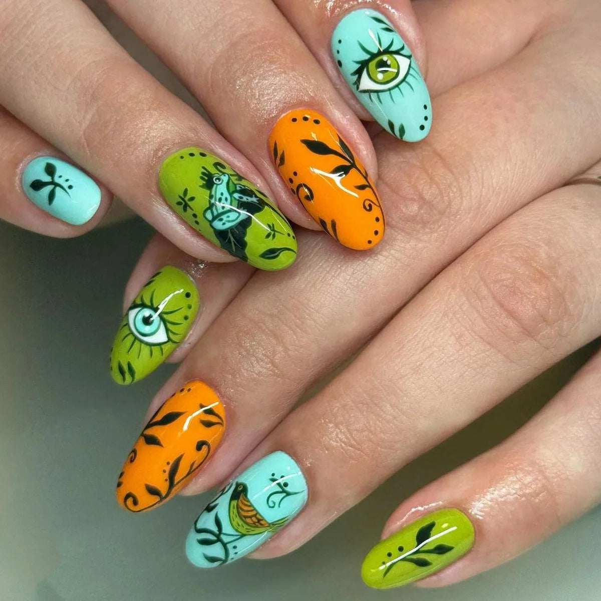 24pcs Tiger Stripe Pattern Press on Nails Blush Gradient Almond Manicure Simple Fashion Short Fake Nails Round Head False Nail