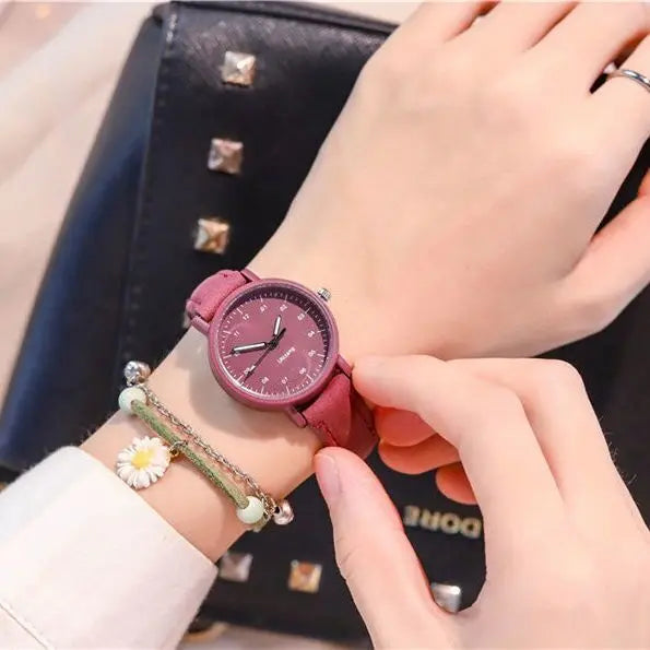 YIKAZE Women's Watch PU Leather Strap Women Quartz Watches Waterproof Round Dial Retro Bracelet Watch Ladies Girls Wristwatch