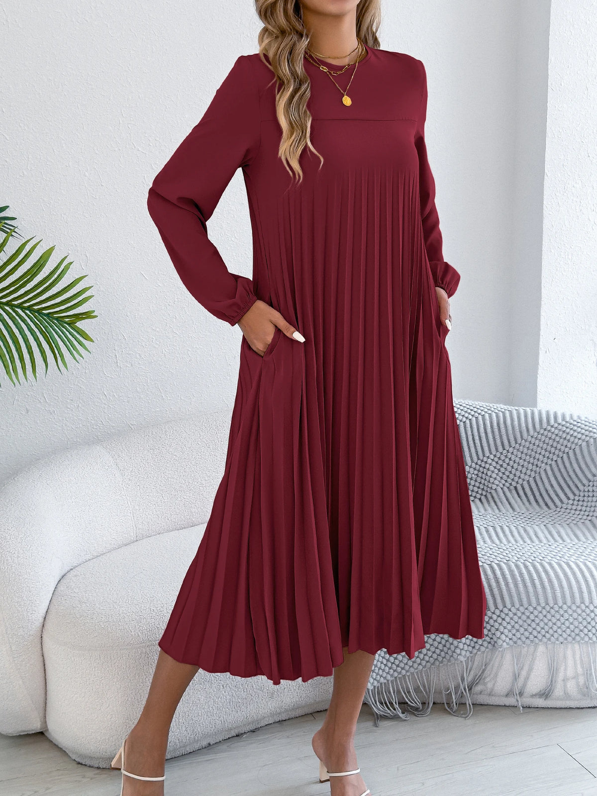 Women Elegant Dress 2026 Retro Solid Color Round Neck Long Sleeve Pleated Dress Without Belt 2026 Autumn Winter Khaki Green Red