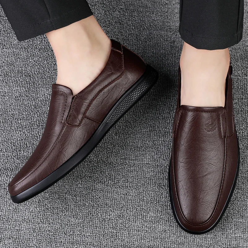 CLOHOO Men's Business Casual Shoes Handmade Layered Cowhide Rubber Bottom Leather Footwear for Office And Leisure