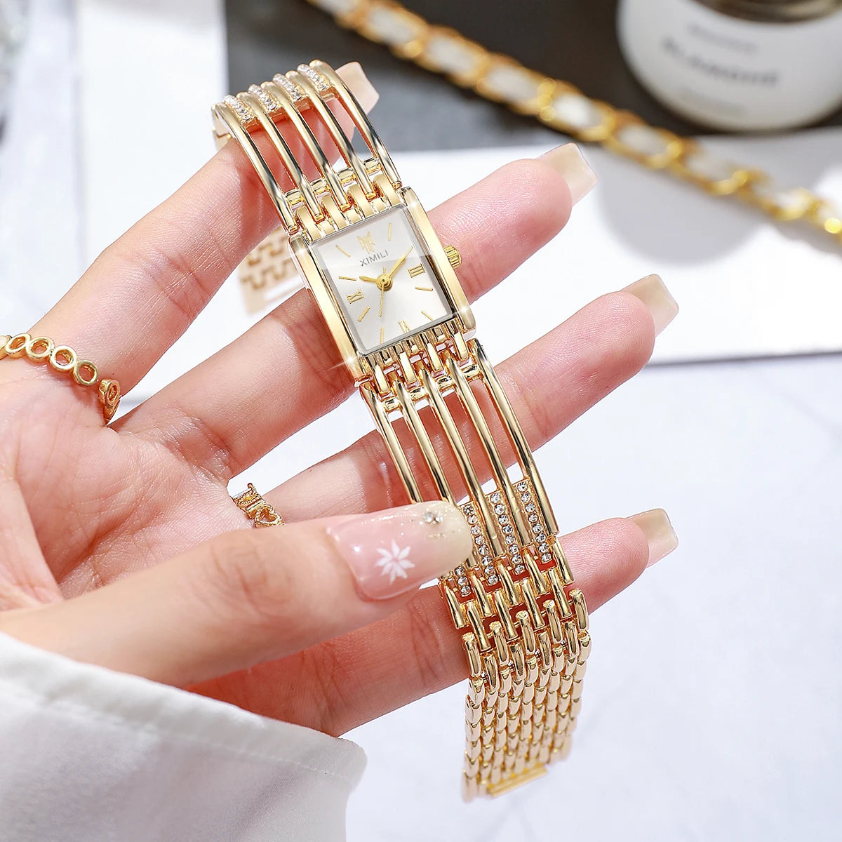 Luxury Gold Bracelet Strap Women Quartz Watch Rectangle Roman Dial Ladies Dress Wristwatches Clock Relogio Feminino（Without Box）