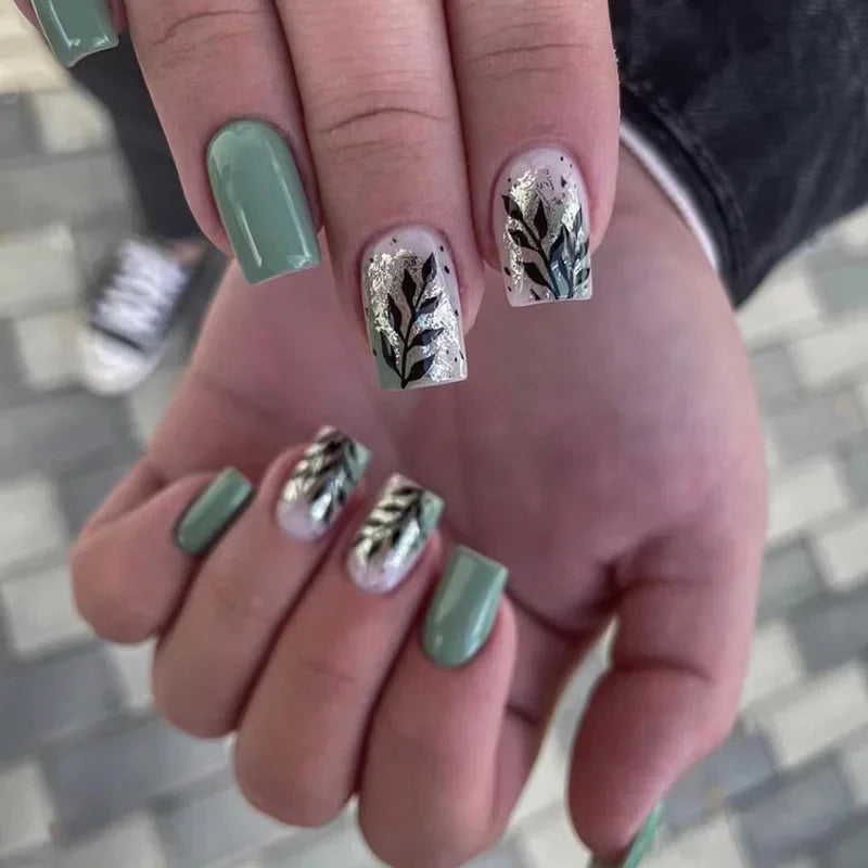 24Pcs Cute Green Short Square False Nails with Glue Flora Nail Art Glossy Simple Full Cover Press on Wearable Nail Manicure Tips