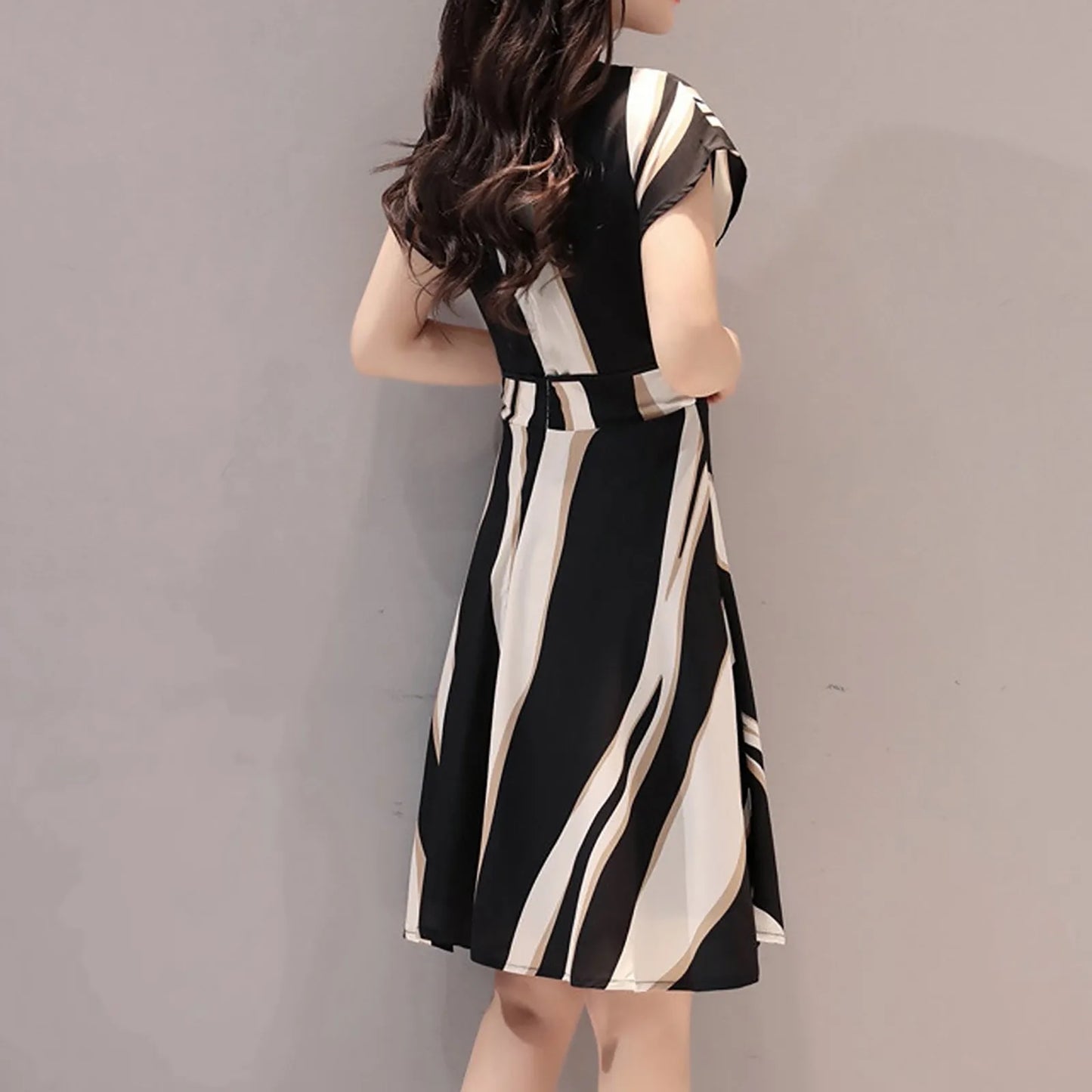 New Arrival Vintage Printed Business Dress – Belted O-Neck Short Sleeve