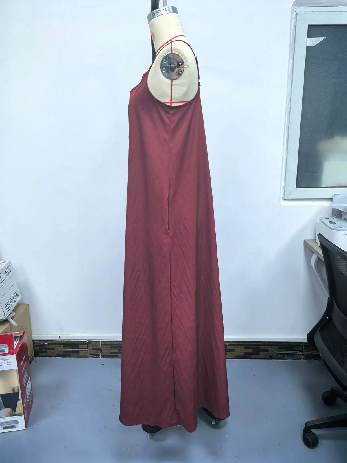 Women Linen Spaghetti Strap Maxi Dress V Neck Loose Swing Long Dress With Pockets Casual Summer Beach Vacation Sundress Ladies