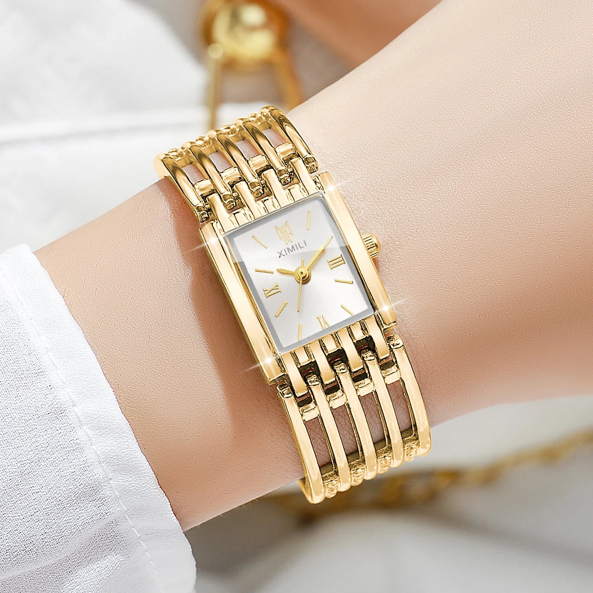 Luxury Gold Bracelet Strap Women Quartz Watch Rectangle Roman Dial Ladies Dress Wristwatches Clock Relogio Feminino（Without Box）