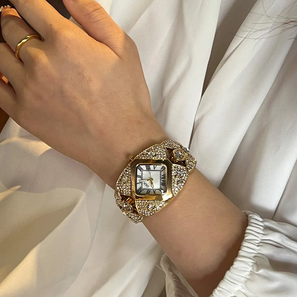 Luxury Diamond Inlaid Women’s Watch – Roman Numeral Dial