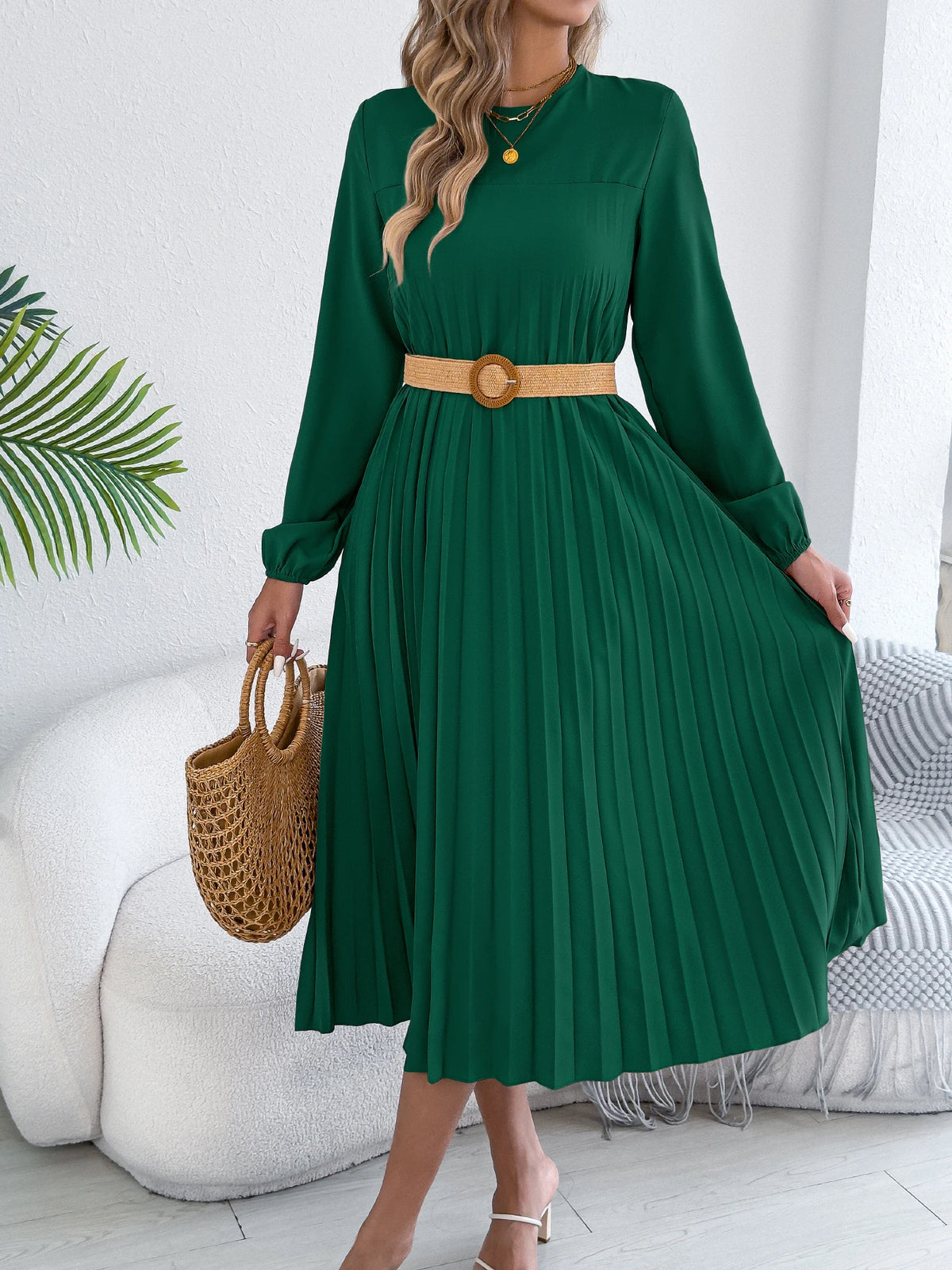 Women Elegant Dress 2026 Retro Solid Color Round Neck Long Sleeve Pleated Dress Without Belt 2026 Autumn Winter Khaki Green Red