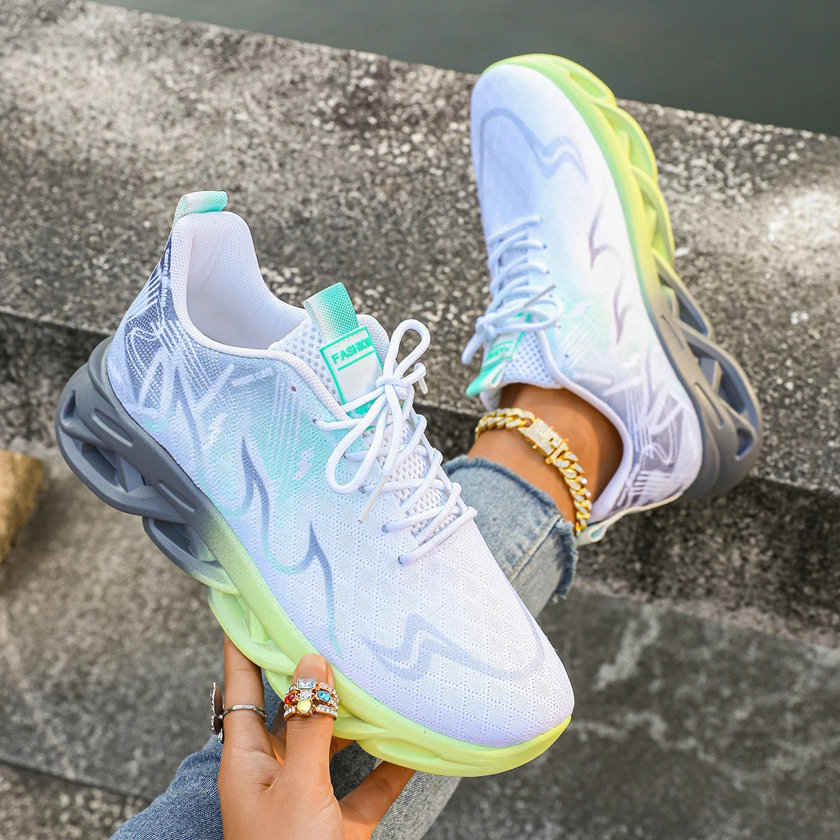 Women Breathable Lightweight Sports Sneakers – Anti-Slip Flat Shoes