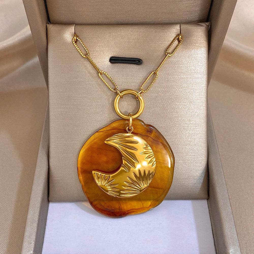 Trendy 316L Stainless Steel Chain Necklace Vintage Amber Resin Moon Round Pendant Statement Waterproof Fashion Jewelry
