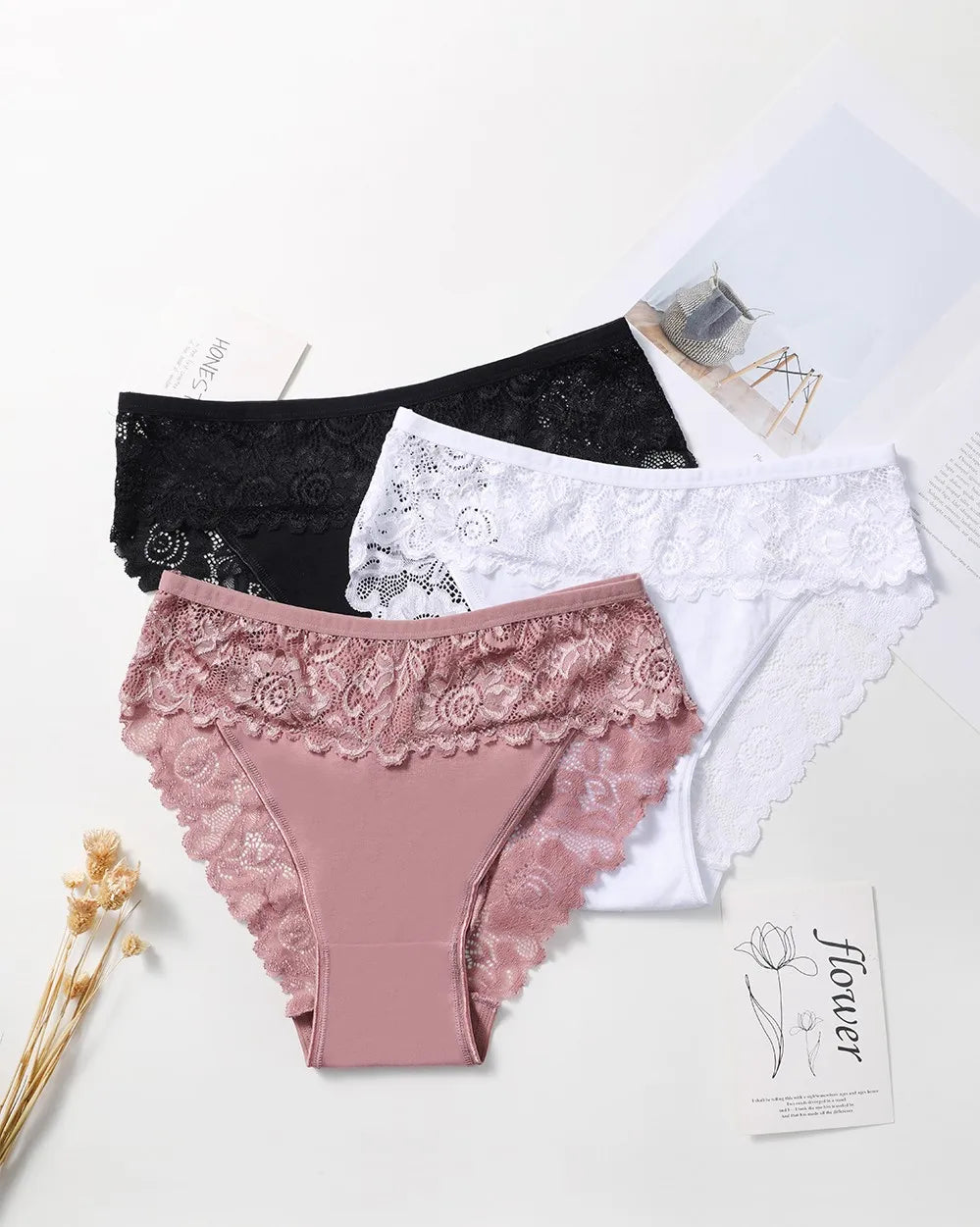 3PCS Women's Panties Sexy Hollow Out Flower Lace Cotton Splicing Briefs Comfort Lingerie Breathable Underpants Daily Wear