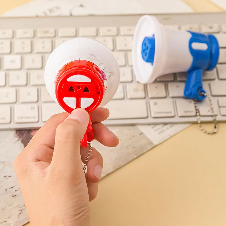ZAKOL Red Blue Mini Speaker Loudspeaker Handheld KeyChain Outdoor Loudspeaker Decompression Toy Backpack Pendant Gift