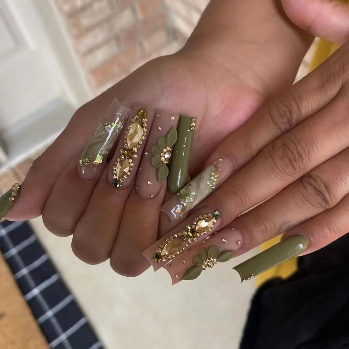 24pcs Green French Fake Nail Spring Summer Long Square Press on Nails Woman with Flower Design False Nail Sets Wearable Manicure