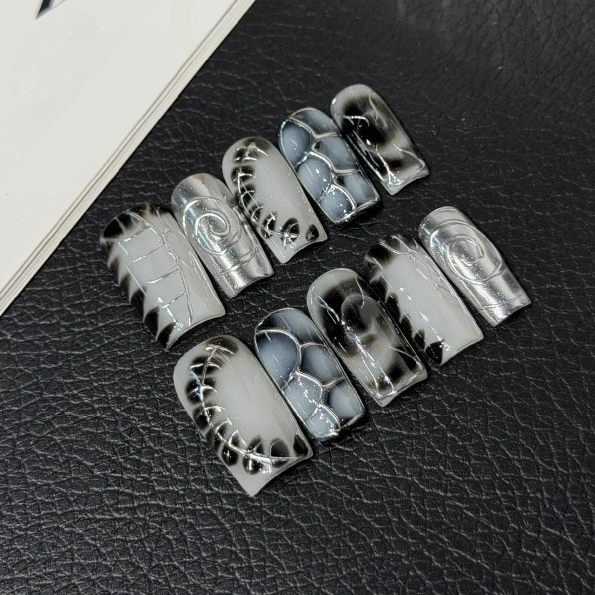 10Pcs/set Metallic Dark Handmade Press on Nail Set French Cool Hot Girl Fake Nails Coffin Full Cover Manicure Wearable Nail Tips