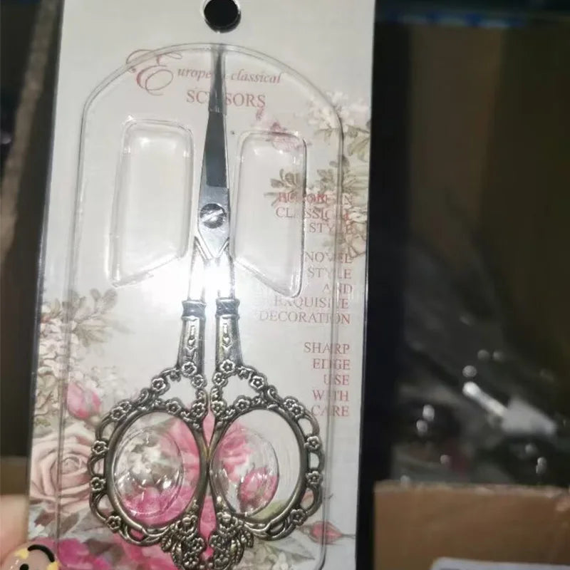 1Pcs Stainless Steel Nail Art Vintage Scissors Retro Nail Art Foil Cutter Blossom Scissor Sewing Fabric Manicure Tool