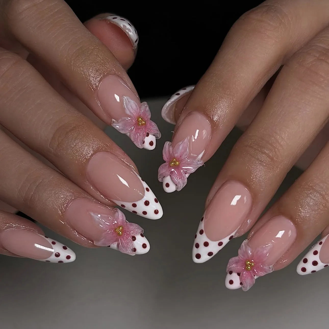 24Pcs Mid-length 3D Flowers Design Fingertips Sweet Butterfly Yellow Ripple Almond False Nails Detachable Full Cover Press Ons