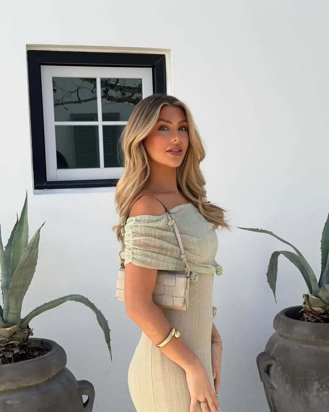 Elegant 3d Flower Off Shoulder Maxi Dress Sleeveless Perspective Pleated Slim Solid Color Robes 2026 Fashion Evening Party Gowns