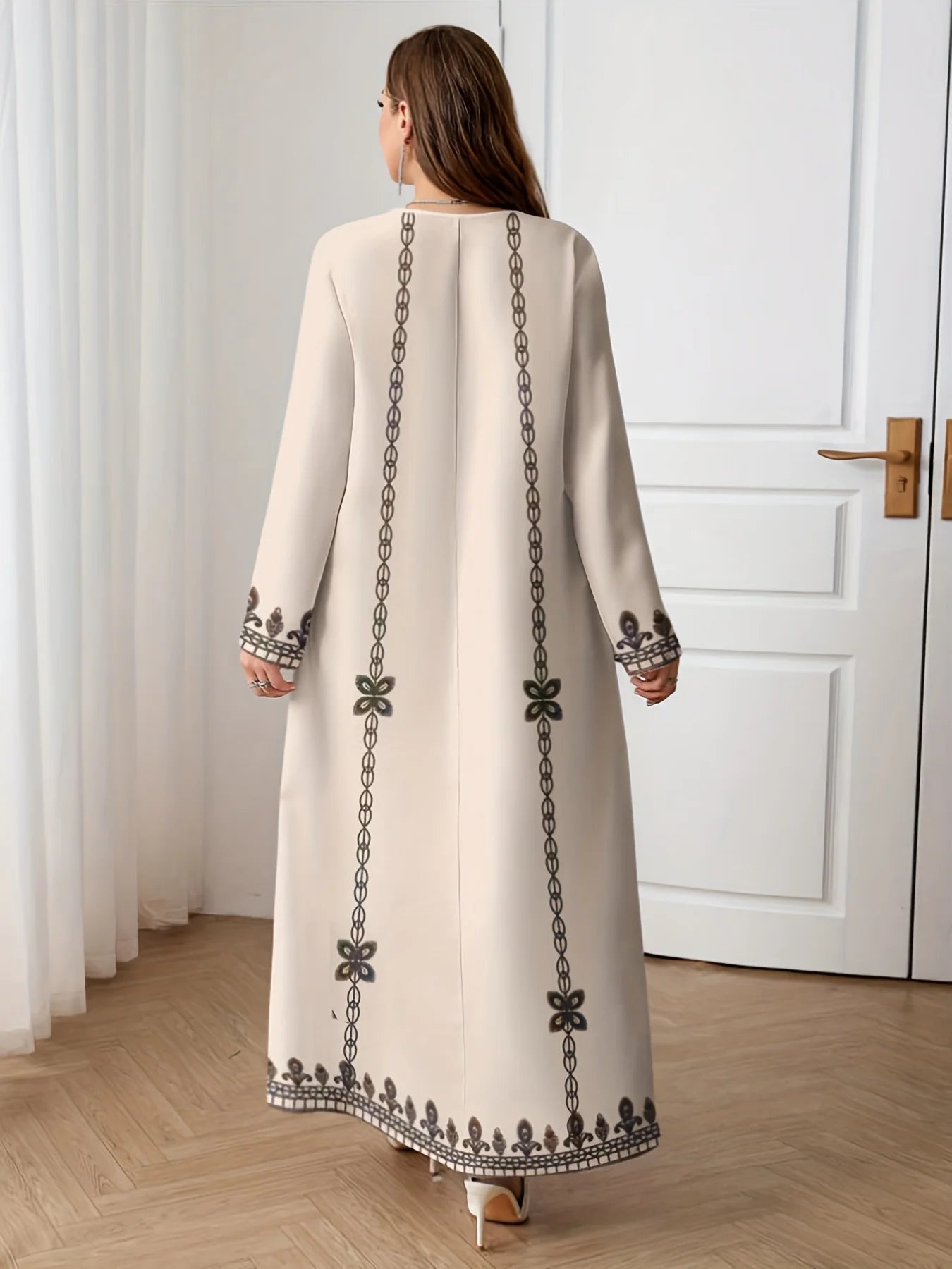 New Spring and Autumn Style, Plus Size Fashionable Women's Clothing, Ethnic Print, Elegant, Loose and Comfortable for Commuting, Vacation Style Long-Sleeved Dress