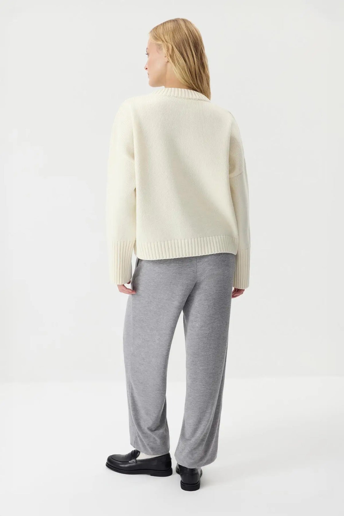 Women's Casual Solid Cotton Pullovers O-Neck Long Sleeve Warm Loose Knitted Top Female Autumn Winter Basic Soft Sweater