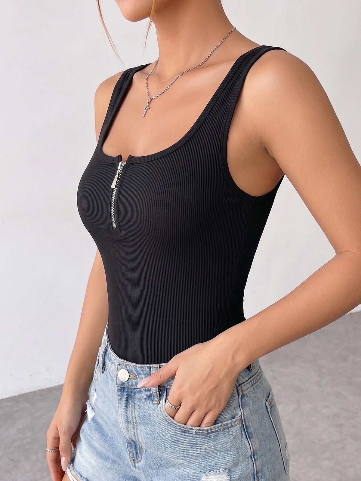 Solid Ribbed Women's Tank Top Decorative Zipper Camisole Slim Fit Casual Sleeveless Vest Top