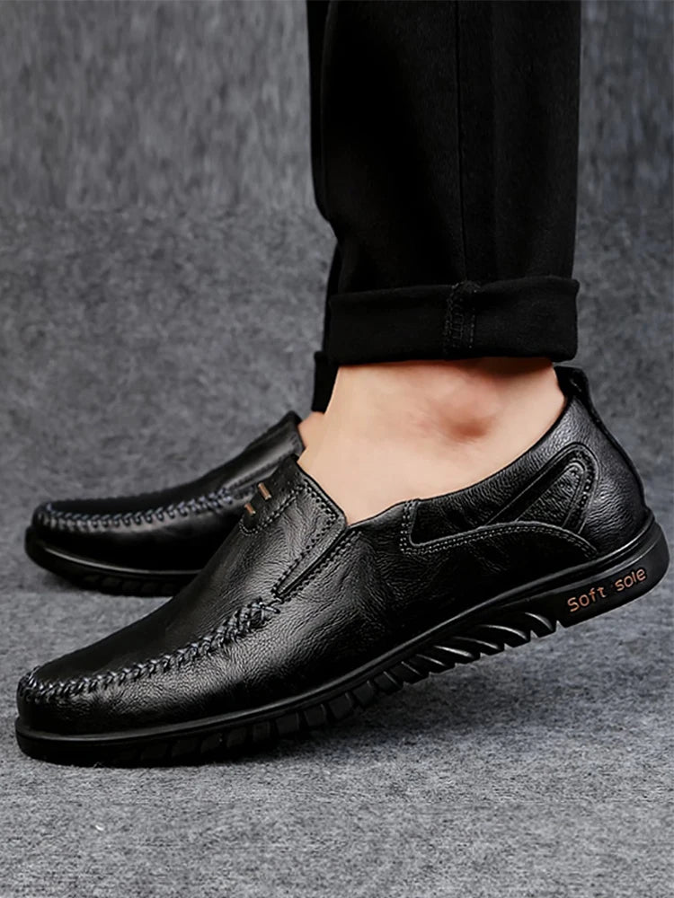 CLOHOO Men's Comfortable Soft-Soled Slip-On Loafers Versatile Casual Business Formal Leather Shoes