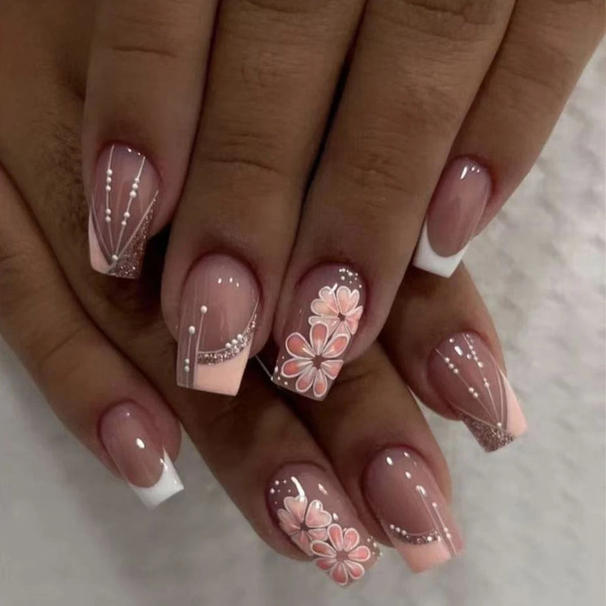 24Pcs Solid Black Short False Nails with Rose Pattern Design Ballerina Square Artificial Full Cover Press on Nail Tips for Girls