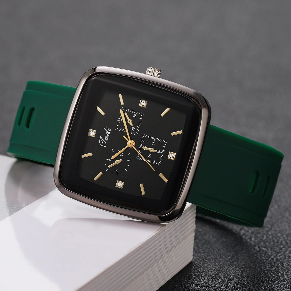 Fashion Square Women Quartz Watch Green Silicone Band Rhinestone Ladies Dress Wristwatches Clock Relogio Feminino (Without Box)