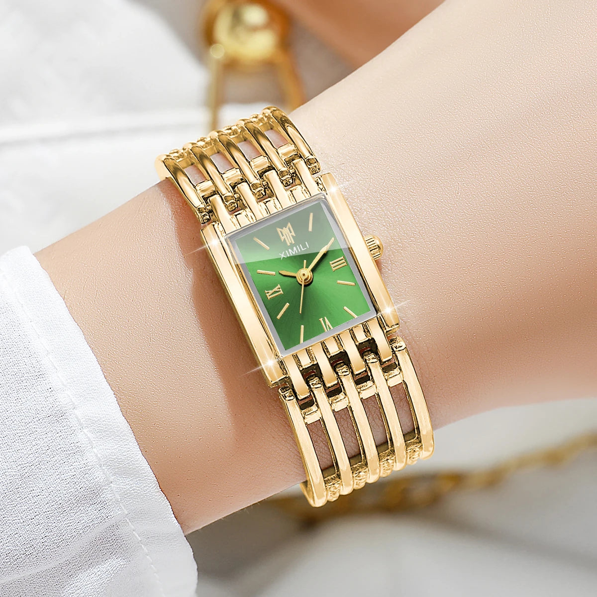 Luxury Gold Bracelet Strap Women Quartz Watch Rectangle Roman Dial Ladies Dress Wristwatches Clock Relogio Feminino（Without Box）