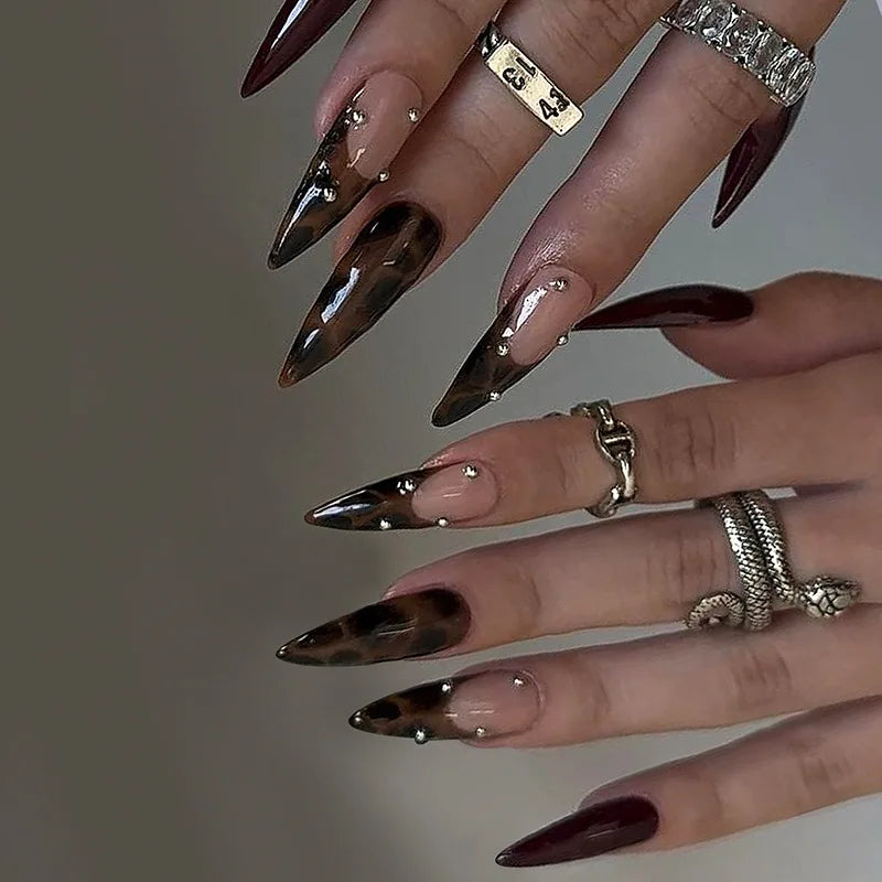 24Pcs Brown Leopard Print Pattern False Nails Press on Long Stiletto Acrylic Manicure Detachable Spice Cool Nails Set for Women