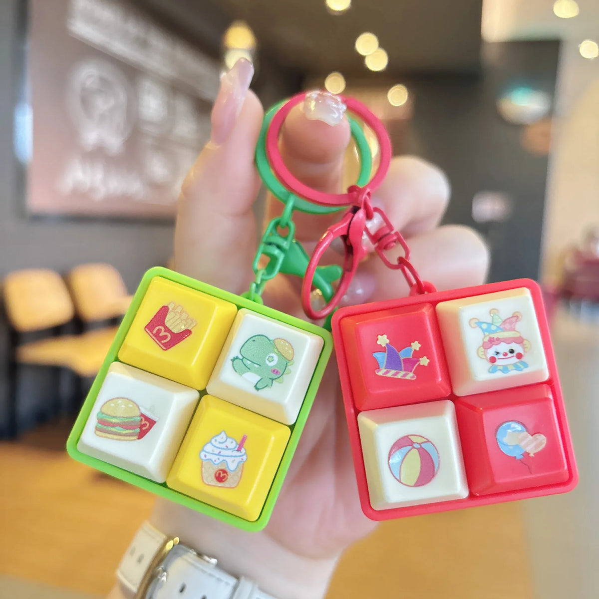 ZAKOL Cartoon Fidget Keychain DIY Keyboard Keys Button Squeeze Music Keychain Pass The Time Relief Stress Four-square Keychain