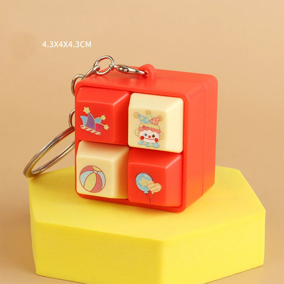 ZAKOL Cartoon Fidget Keychain DIY Keyboard Keys Button Squeeze Music Keychain Pass The Time Relief Stress Four-square Keychain