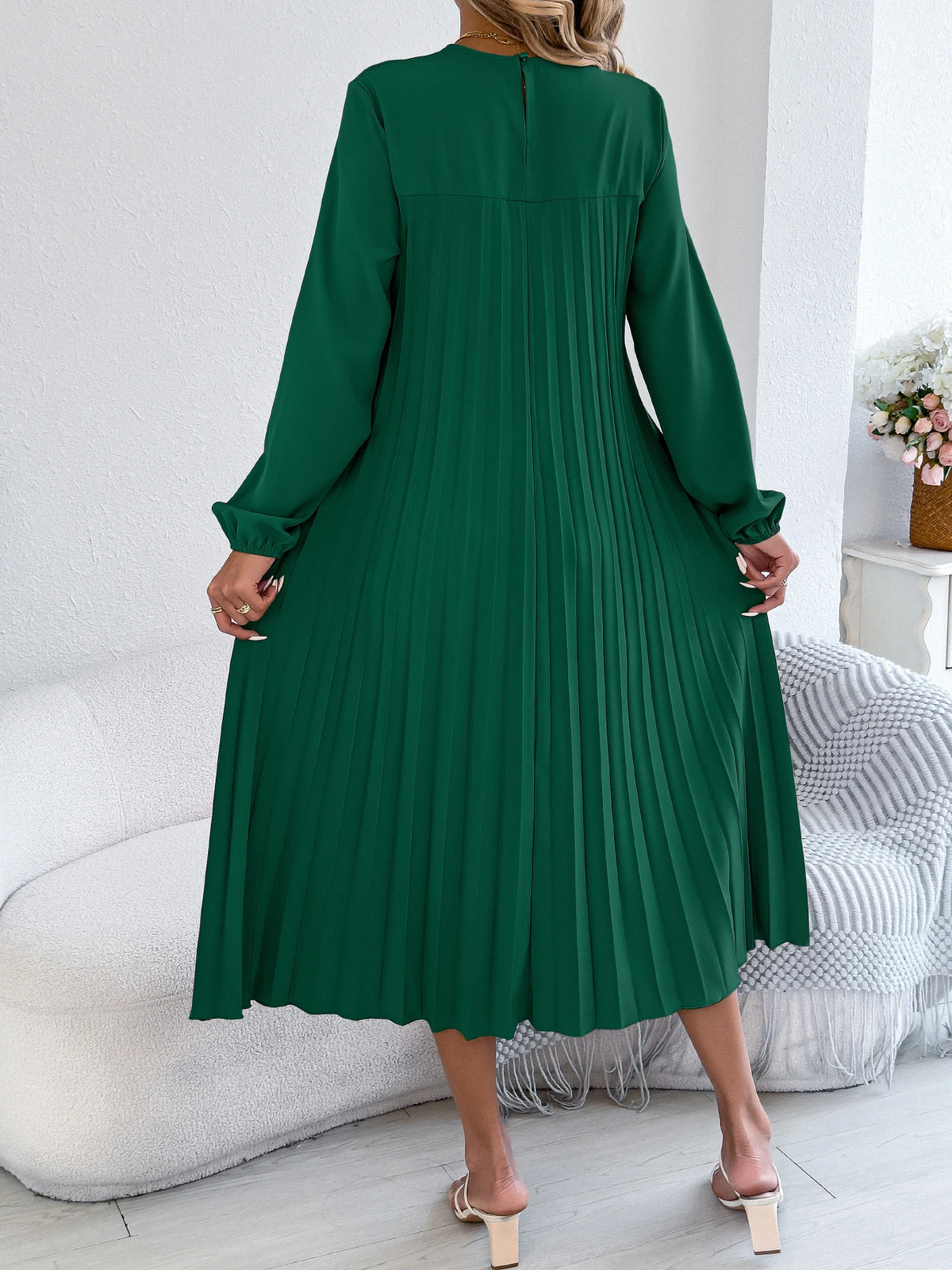 Women Elegant Dress 2026 Retro Solid Color Round Neck Long Sleeve Pleated Dress Without Belt 2026 Autumn Winter Khaki Green Red