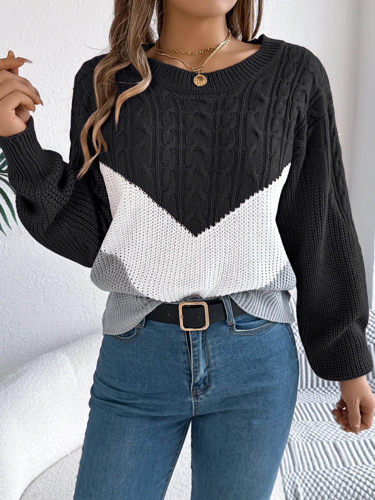 Autumn and Winter Casual Color Blocking Versatile Round Neck Long Sleeved Pullover Sweater for Women