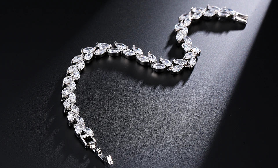 أساور ZAKOL Fashion ذات الأوراق البيضاء للنساء والرجال من الزركونيا المكعبة اللامعة بقصة الماركيز، مجوهرات لحفلات الزفاف