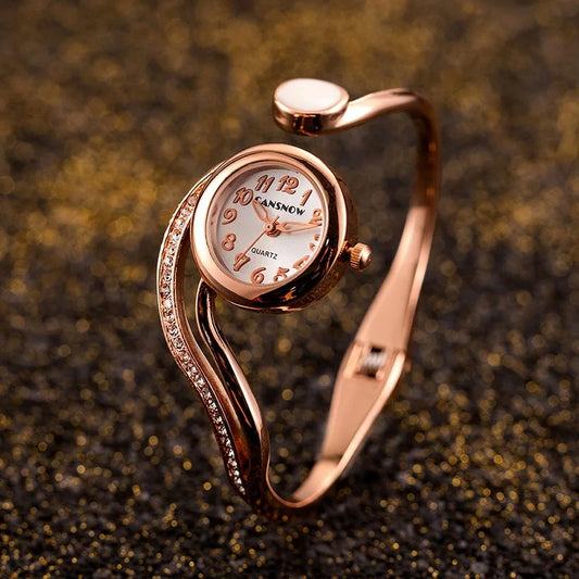 New Small Dial Bracelet Women’s Watch – Quartz