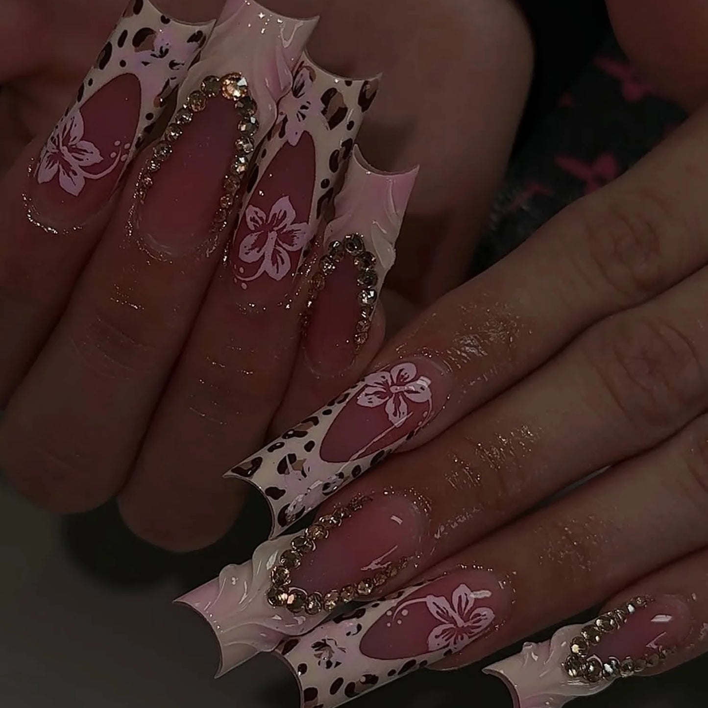 24pcs Green French Fake Nail Spring Summer Long Square Press on Nails Woman with Flower Design False Nail Sets Wearable Manicure