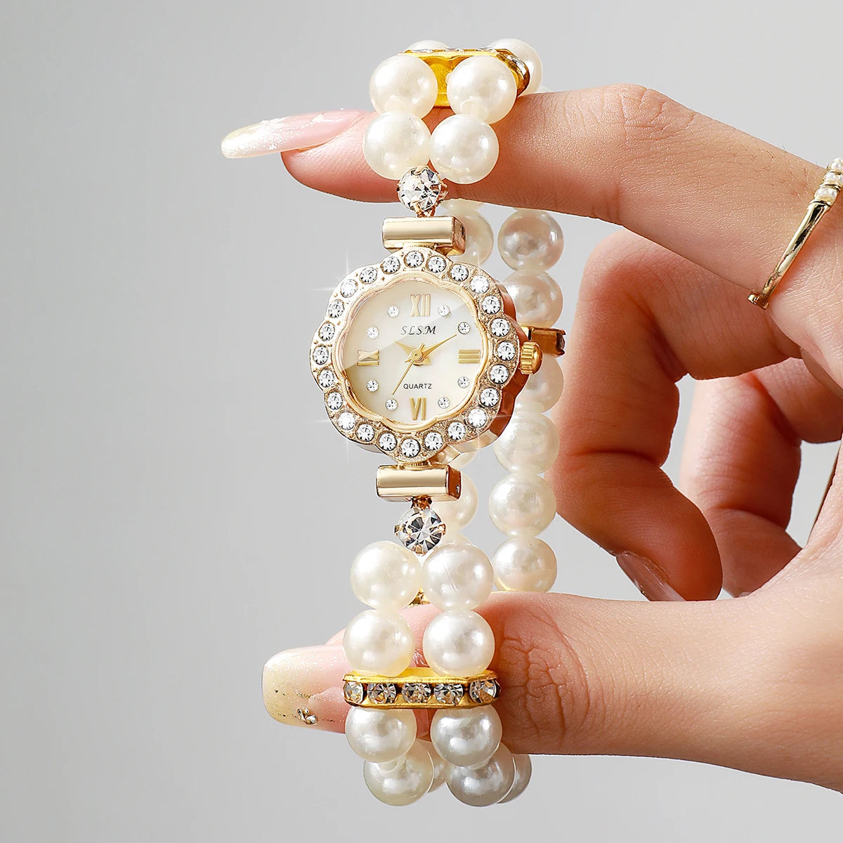 Elegant Pearls Bracelet Strap Women Watches Luxury Rhinestone Flower Dial Quartz Wristwatches Relogio Feminino (Without Box)