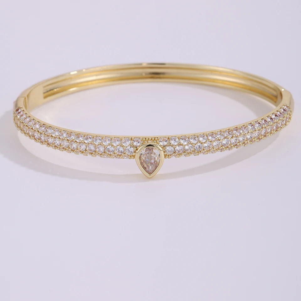 ZAKOL 1pcs Micro Paved Zirconia Single Water Drop Charm Bracelet for Women Full CZ Bangles Exquisite Holiday Jewelry Gifts