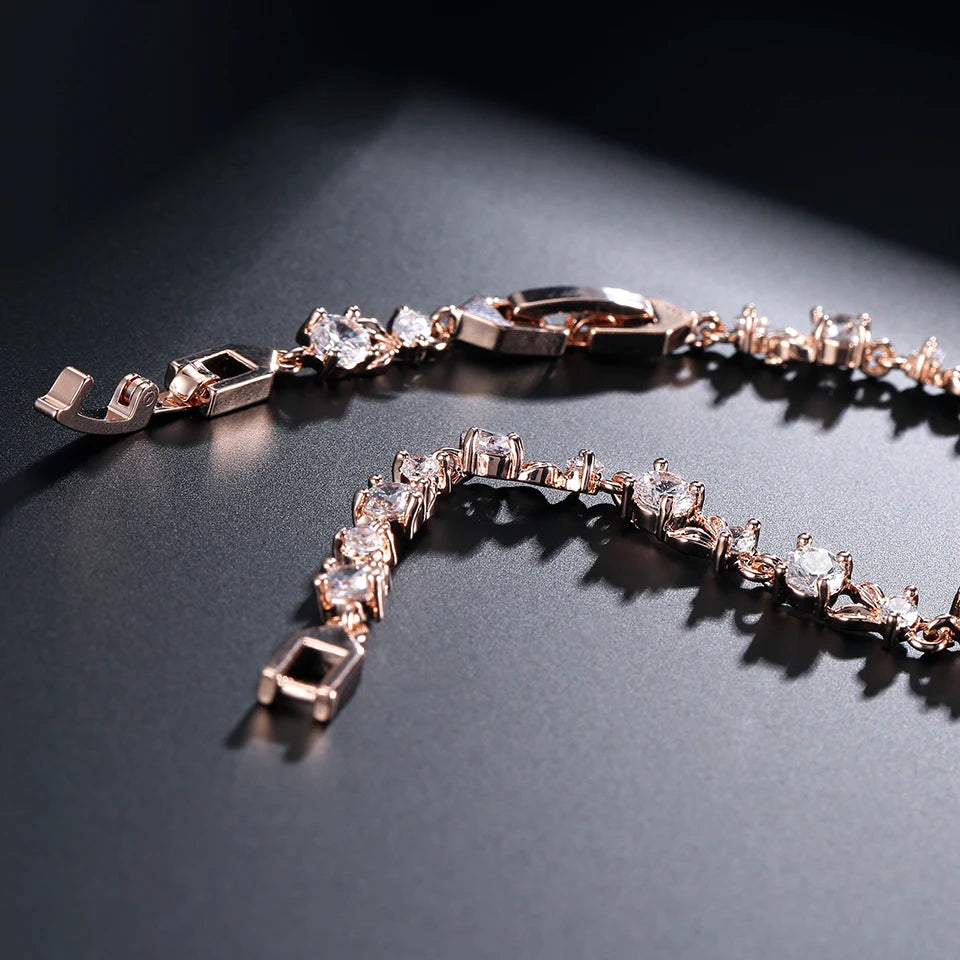 ZAKOL Exquisite Zircon Leaf Bracelets for Women Sliver Color Crystal Men Bangles Fashion Heart Zircon Girls Party Jewelry