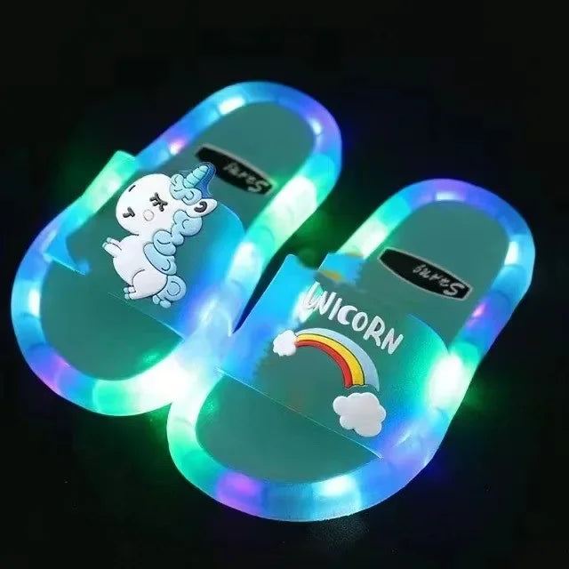 Kids Cartoon Unicorn Light-Up Slippers – Cute Animal Print Bathroom Shoes | شباشب أطفال برسومات يونيكورن وحيوانات – تضيء عند المشي، تصميم لطيف للحمام