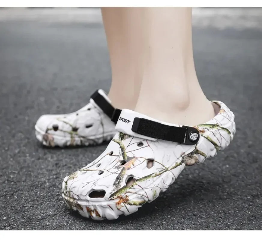 Summer Men's Clogs Sandals Man Home Garden Shoes Comfortable Men Slippers Non-Slip Soft Bottom Flip Flop Sandals Big Size 46 47