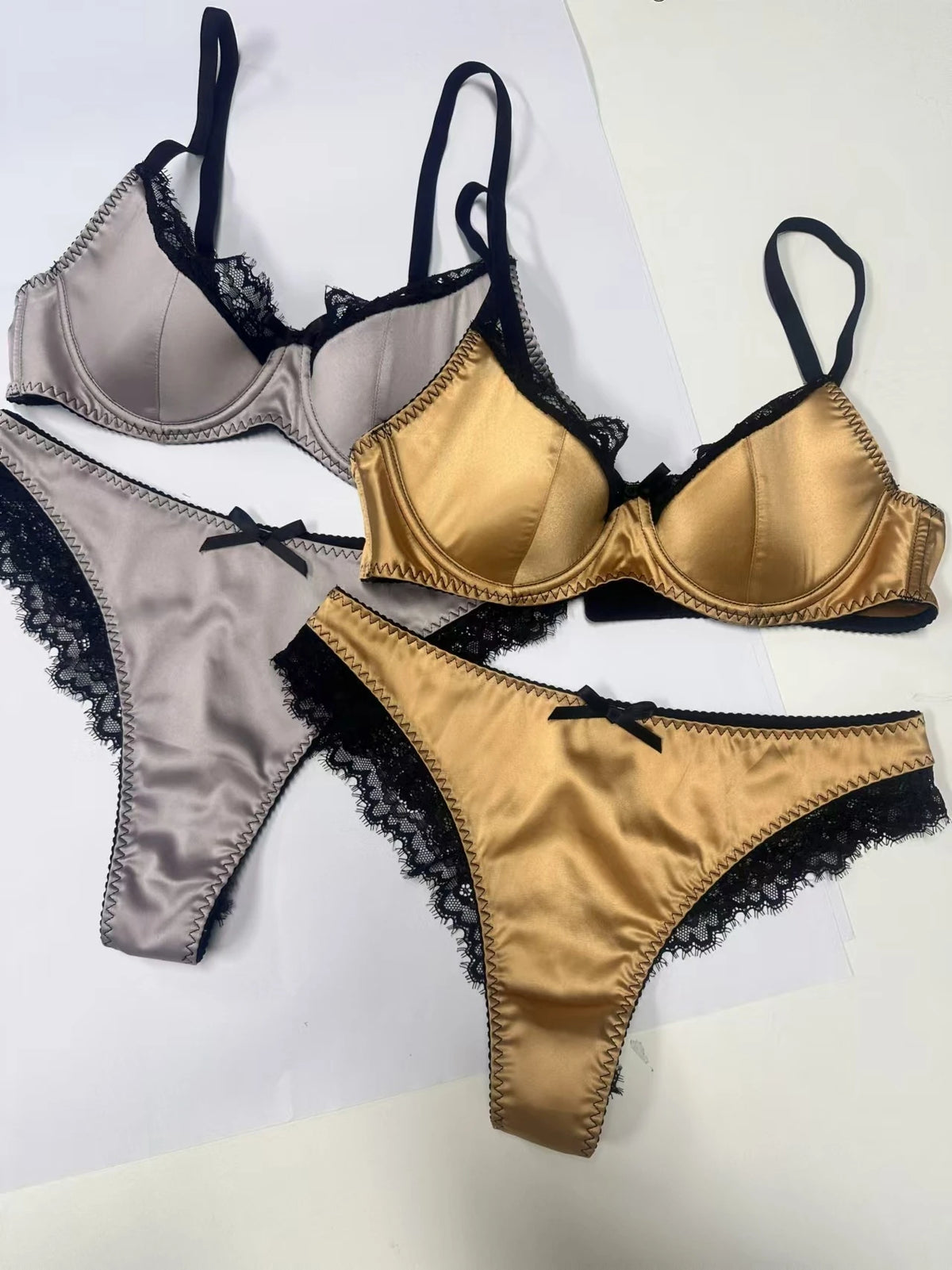 French Jpanens Red Wedding Night Lingerie Bras Set MOYISU - Zodiac Year Lace Bralette, Thin Adjustable & Cinched for Small Chest