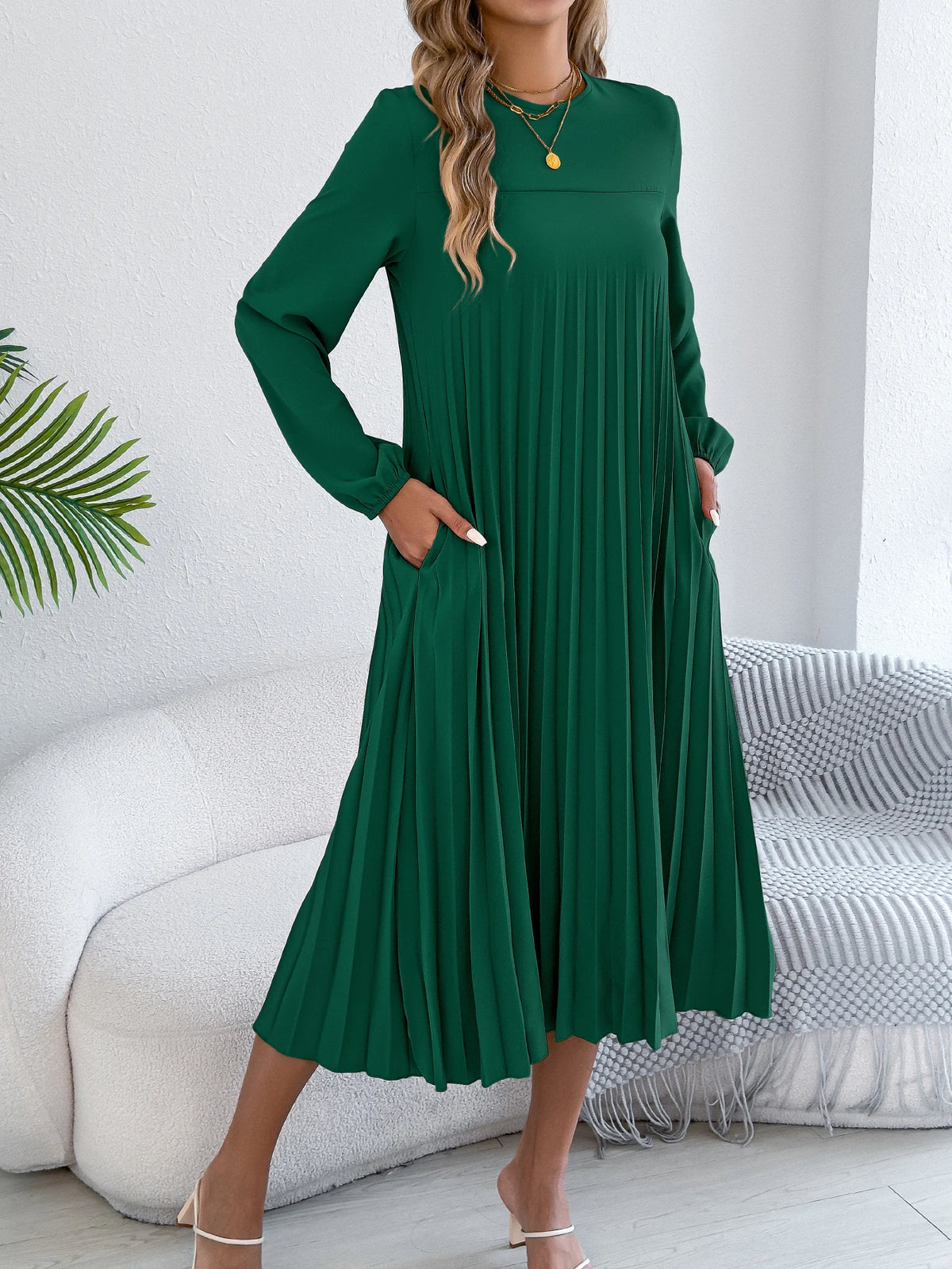 Women Elegant Dress 2026 Retro Solid Color Round Neck Long Sleeve Pleated Dress Without Belt 2026 Autumn Winter Khaki Green Red