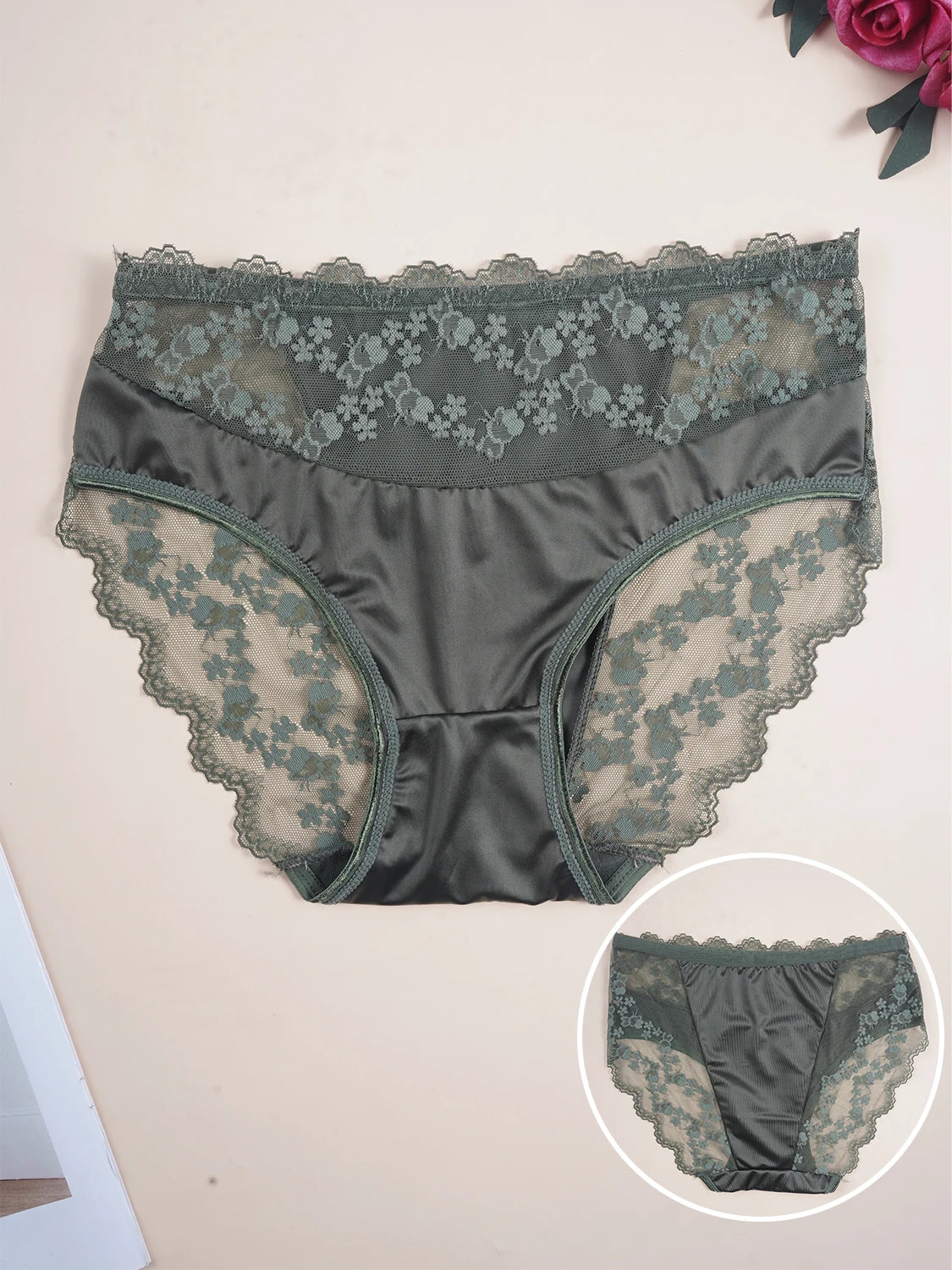 5PCS Solid Color Women's Underwear Sexy Lace Embroidery Small Flower Splicing Panties Mid Waist Briefs Suitable for All Seasons