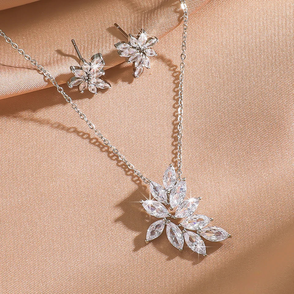 ZAKOL Sliver Color Shining Cubic Zirconia Leaf CZ Pendant Necklace Earrings Set for Women Exquisite Luxury Jewelry Set Gift