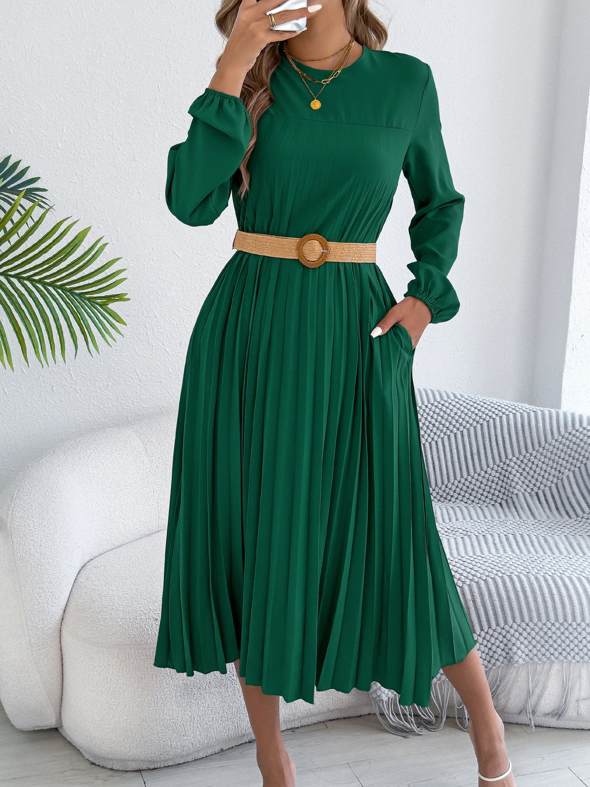 Women Elegant Dress 2026 Retro Solid Color Round Neck Long Sleeve Pleated Dress Without Belt 2026 Autumn Winter Khaki Green Red