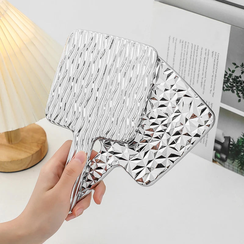 مرآة مربعة صغيرة محمولة جديدة بتصميم سائل، مرآة مكياج يدوية ومكتبية للسفر، مرآة تجميل معدنية