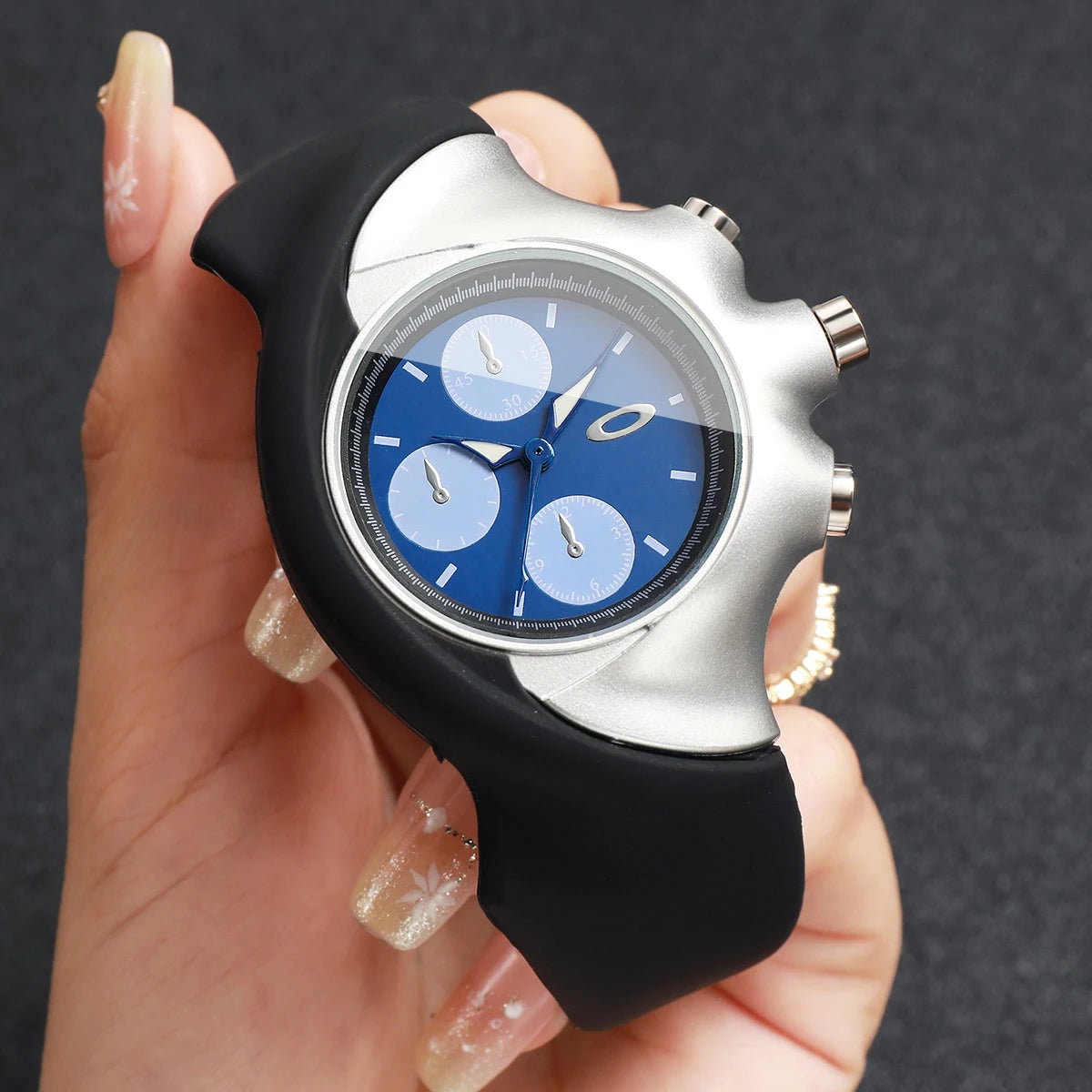 Fashion Sport Men Watch Big Dial Blue Dial Silicone Strap Quartz Wristwatch Casual Male Clock Relogio Masculino（Without Box）