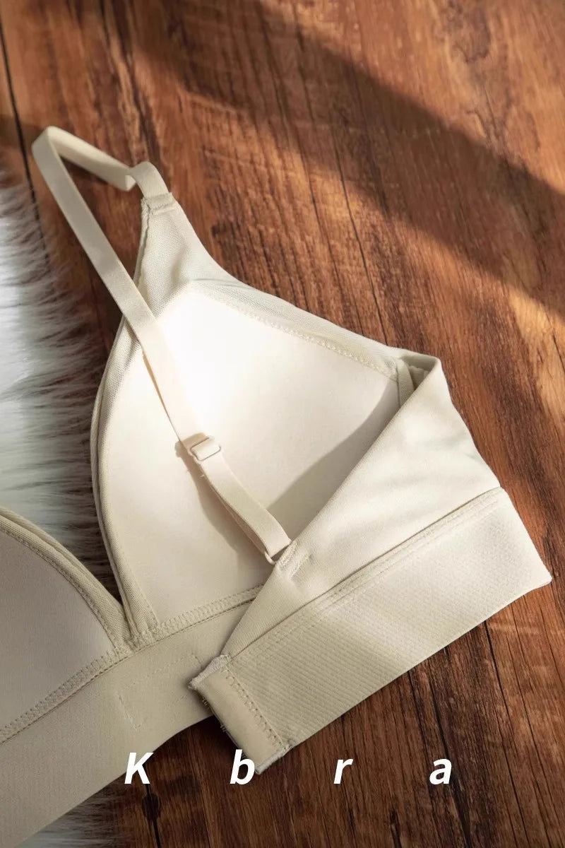 MOYISU Wholesale French Lady Triangle Cup Lingerie for Women No Underwire Comfort Anti-sag Small Bra Cover No Trace Summer Thin